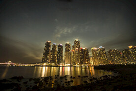 城市夜景图