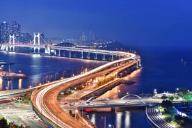 城市夜景图