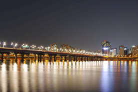 城市夜景图