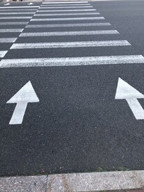 斑马线 路面
