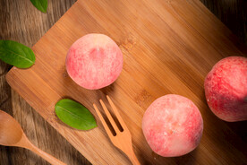 新鲜水蜜桃水果