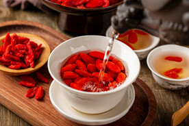 滋补养生枸杞茶饮品