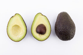 新鲜牛油果水果