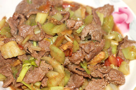 芹菜炒牛肉