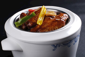 酒肆煨鸡翅
