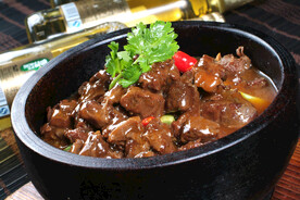 石锅鹿肉