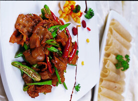 金豪小炒肉带饼