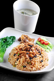 盐煎肉炒饭