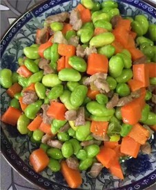 萝卜炒青豆