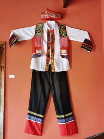 土家民俗服饰男