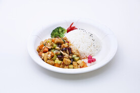 宫保鸡丁盖饭