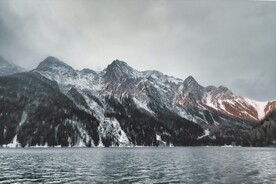 山
