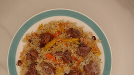 新疆碎肉抓饭