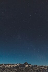 山脉星空