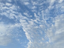 蓝天白云晴朗好天气天空