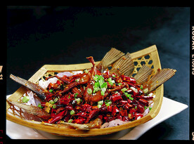 腊田鸡拼腊鱼尾