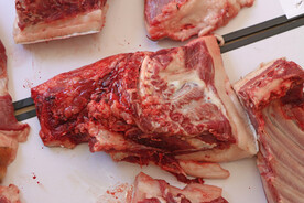 藏香猪骨肉