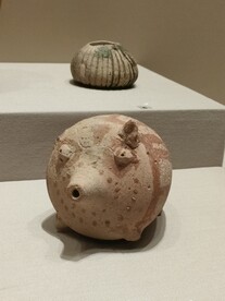 刺猬形彩陶器叙利亚精品文物展览