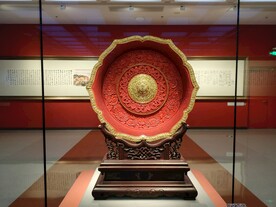 錾刻铜胎雕漆丝路绽放赏盘