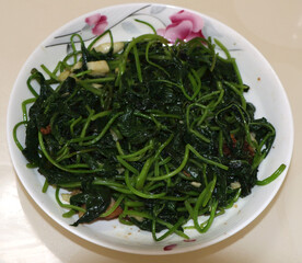 炒番薯叶