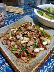 大葱炒肉