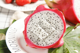 新鲜火龙果水果