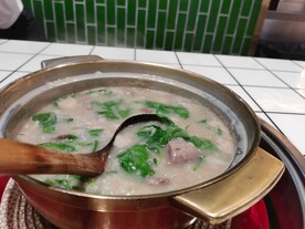 枸杞猪杂粥