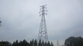  电线杆 高压电网   铁架 