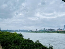 江边