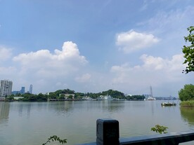 湖水 绿草  自然 风景 