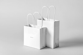 纸质手提购物袋样机PSD模板