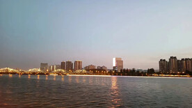 滨海小城