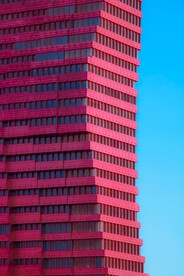 粉色方形建筑摄影