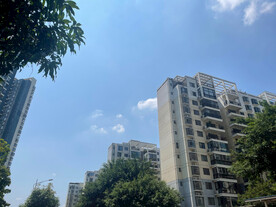 建筑上空