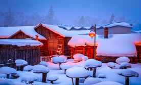 东北房屋雪景