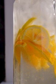 柠檬水            