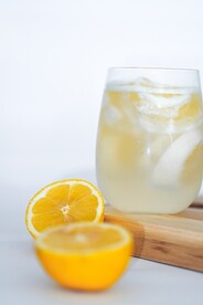 柠檬水            