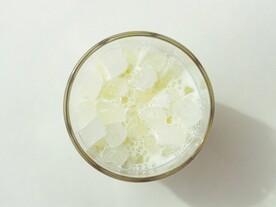 柠檬水            
