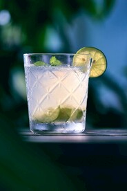 柠檬水            
