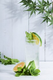 柠檬水            