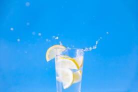 柠檬水            
