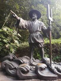 大禹治水雕塑