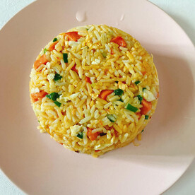 黄金炒饭摄影图