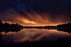 湖面夕阳