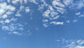 蓝天白云