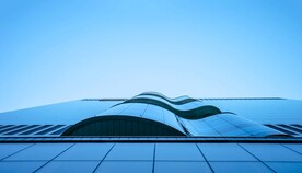 仰视现代建筑纹理背景