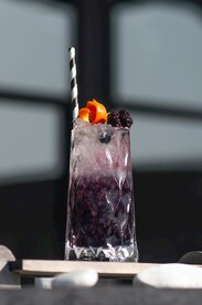 加冰杨梅饮料