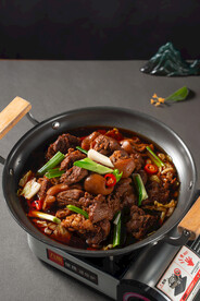 红烧羊肉锅仔
