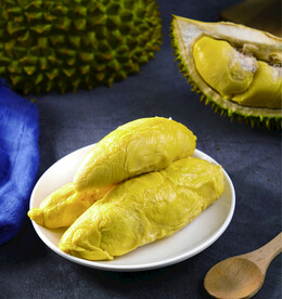 金枕榴莲肉实拍摄影