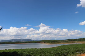 蓝天白云水库